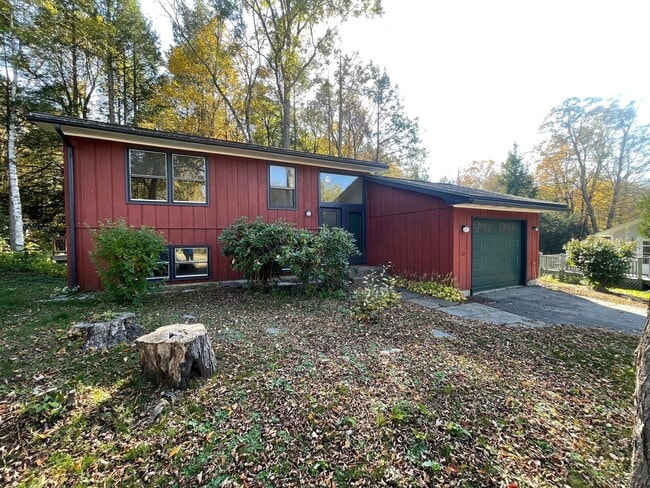 property at 121 Pleasantview Dr