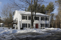 Wildwood Estates in Windham, ME - Foto de edificio - Building Photo