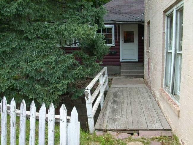 352 Ruxton Ave in Manitou Springs, CO - Building Photo - Building Photo