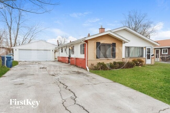 1237 Balmoral Ave in Calumet City, IL - Building Photo - Building Photo