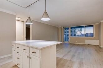 3883 Turtle Creek Blvd in Dallas, TX - Building Photo - Building Photo
