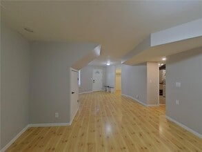 805 Garrison Ct in Burnsville, MN - Building Photo - Building Photo