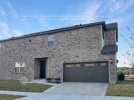 6431 Blue Trl in Arlington, TX - Building Photo