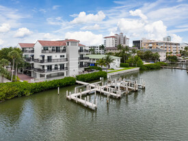 Sausolito in Naples, FL - Foto de edificio - Building Photo