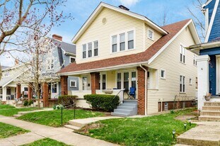 228 E Kelso Rd in Columbus, OH - Building Photo