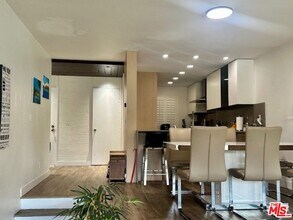 7217 Marina Pacifica Dr S in Long Beach, CA - Building Photo - Building Photo