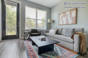 5005 E Parmer Ln in Austin, TX - Building Photo