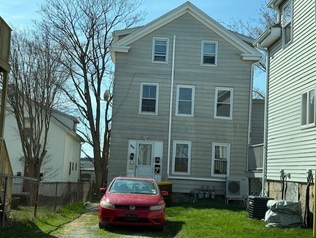 property at 162 Hanover St