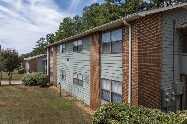 Sage Trail Apartments in Madison, AL - Building Photo - Building Photo