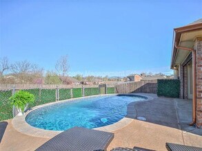 12109 Crystal Gardens Pl in Oklahoma City, OK - Building Photo - Building Photo