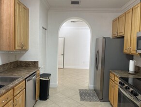 3725 NE 10th Ct in Homestead, FL - Building Photo - Building Photo