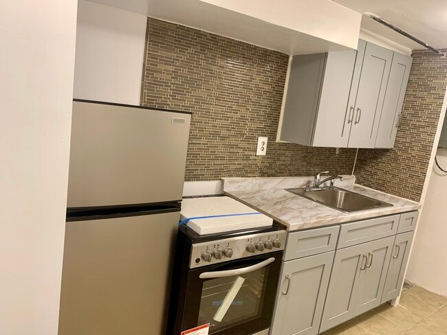 4249 I St in Philadelphia, PA - Foto de edificio - Building Photo