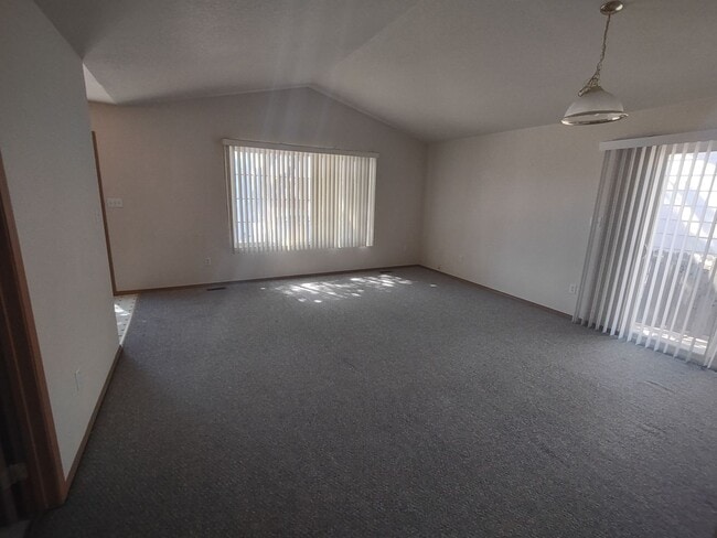 5045 Pioneer Pl in Pueblo, CO - Building Photo - Building Photo