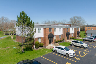 Town Hall Terrace in Grand Island, NY - Building Photo - Building Photo