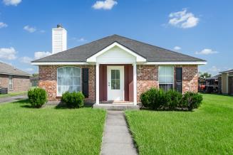 1741 Elvin Dr in Baton Rouge, LA - Foto de edificio