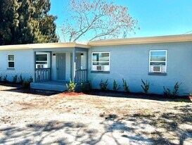 1308 N 21st St in Fort Pierce, FL - Building Photo