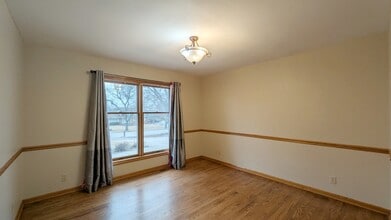 205 San Carlos Rd in Minooka, IL - Building Photo - Building Photo