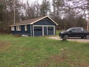 73 Air Park Rd, Unit 1 in Shelburne, VT - Building Photo - Building Photo
