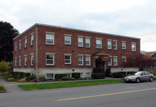 Wilmont Apartments in Tacoma, WA - Building Photo - Building Photo