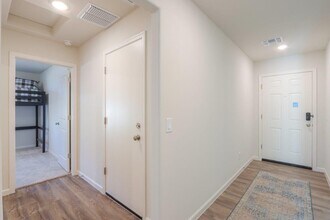 2400 Tapatio Dr in Bullhead City, AZ - Building Photo - Building Photo