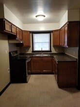 305 Woodview Ave, Unit 305 in Norfolk, VA - Building Photo - Building Photo