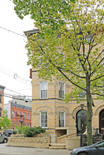 240 Saint Nicholas Ave in Brooklyn, NY - Foto de edificio - Building Photo