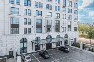 Eleven in Minneapolis, MN - Foto de edificio - Building Photo