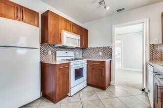 1324 Kings Hwy in Dallas, TX - Building Photo - Building Photo