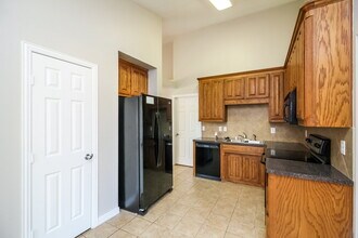 7917 Val Verde Dr in Fort Worth, TX - Building Photo - Building Photo