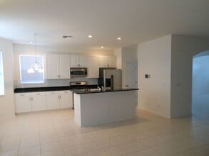 13005 Terrace Springs Dr in Temple Terrace, FL - Building Photo - Building Photo
