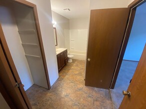 9390 176th St W-Unit -9390 176th St W in Lakeville, MN - Building Photo - Building Photo