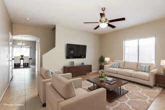 5658 S 239th Dr, Unit 1175 in Buckeye, AZ - Foto de edificio - Building Photo
