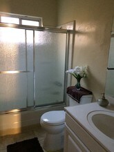 Executive Park Apartments in Buena Park, CA - Foto de edificio - Building Photo