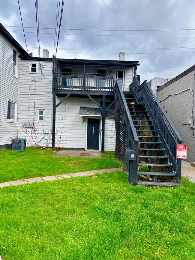 613-615-615 W Main St