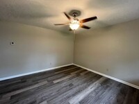 8143 Oakbrook Dr in Southaven, MS - Building Photo - Building Photo