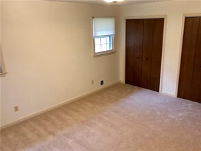 215 Fayetteville Rd in Fairburn, GA - Building Photo - Building Photo