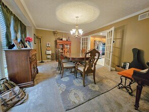 5429 Bluebell Ct in Grove City, OH - Foto de edificio - Building Photo