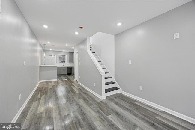 property at 1904 N Leithgow St