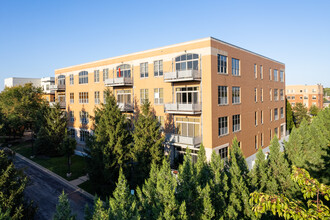 Summit Lofts in St. Louis, MO - Building Photo - Primary Photo