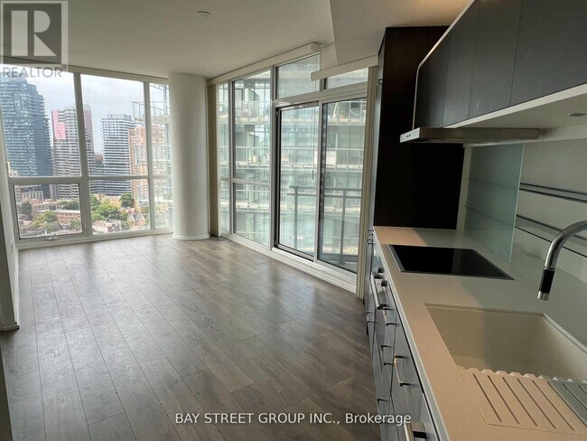 45-2245 Charles St E