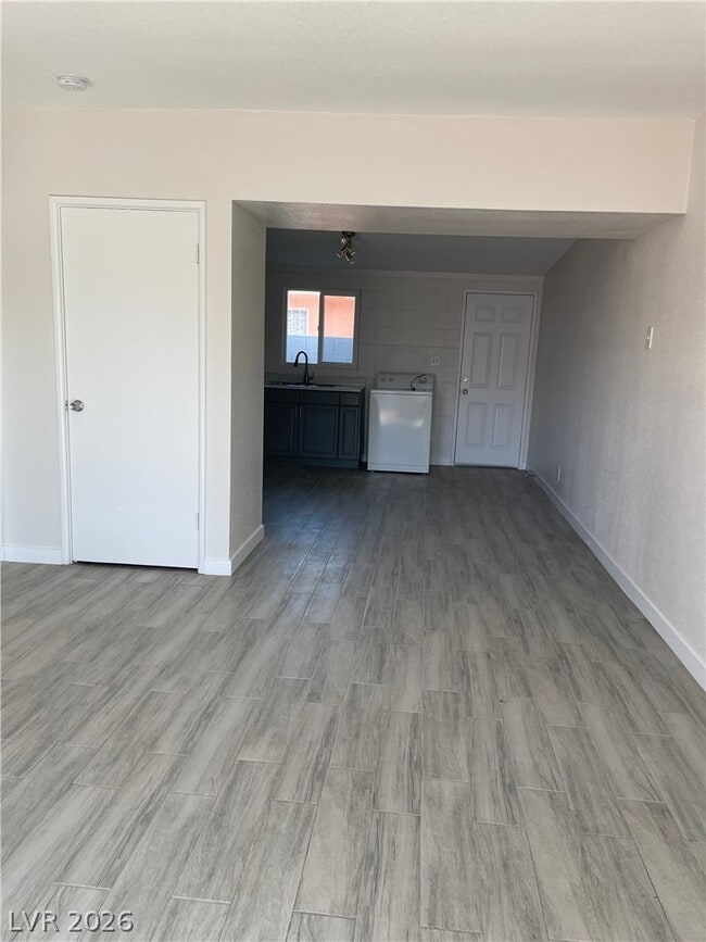 2107 Statz St in North Las Vegas, NV - Building Photo - Building Photo