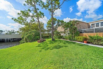 11582 Winchester Dr in Palm Beach Gardens, FL - Building Photo - Building Photo