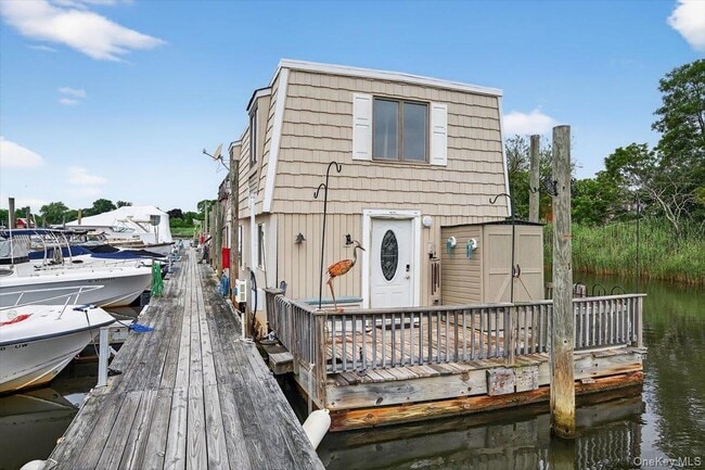 property at 149 C Riverside Dr