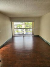 963 Sonesta Ave NE, Unit 206 in Palm Bay, FL - Building Photo - Building Photo