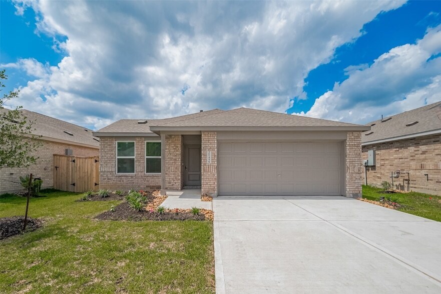 21459 Montecagnano Ave in New Caney, TX - Building Photo