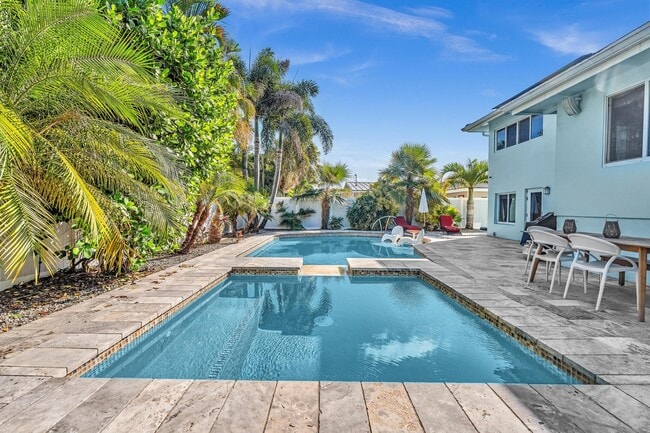 3450 NE 19th Ave in Oakland Park, FL - Building Photo - Building Photo