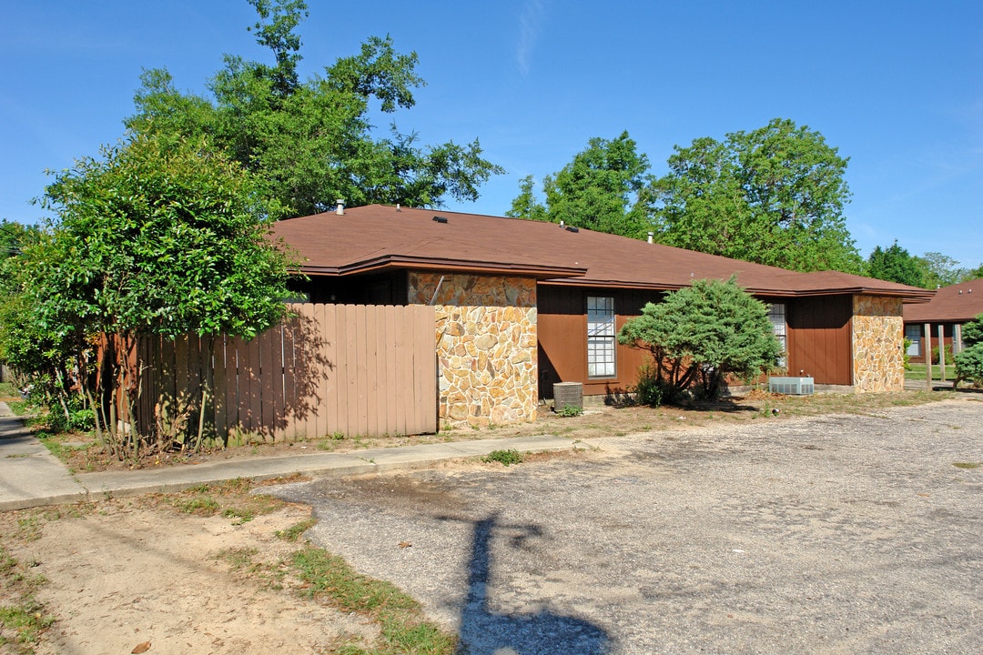 50 Fulton Ave in Pensacola, FL - Foto de edificio