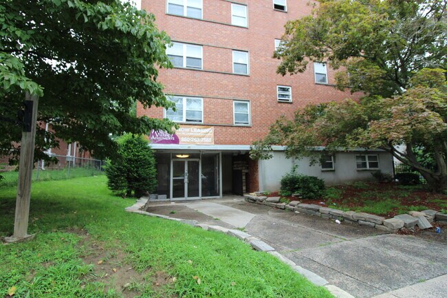 30 Gillett St in Hartford, CT - Building Photo - Building Photo