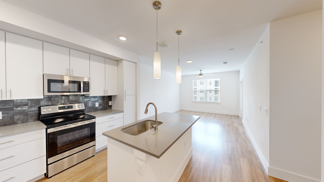 Arbor Park - 1032 in Austin, TX - Building Photo