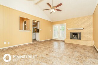3410 Dovecreek Dr in Arlington, TX - Building Photo - Building Photo